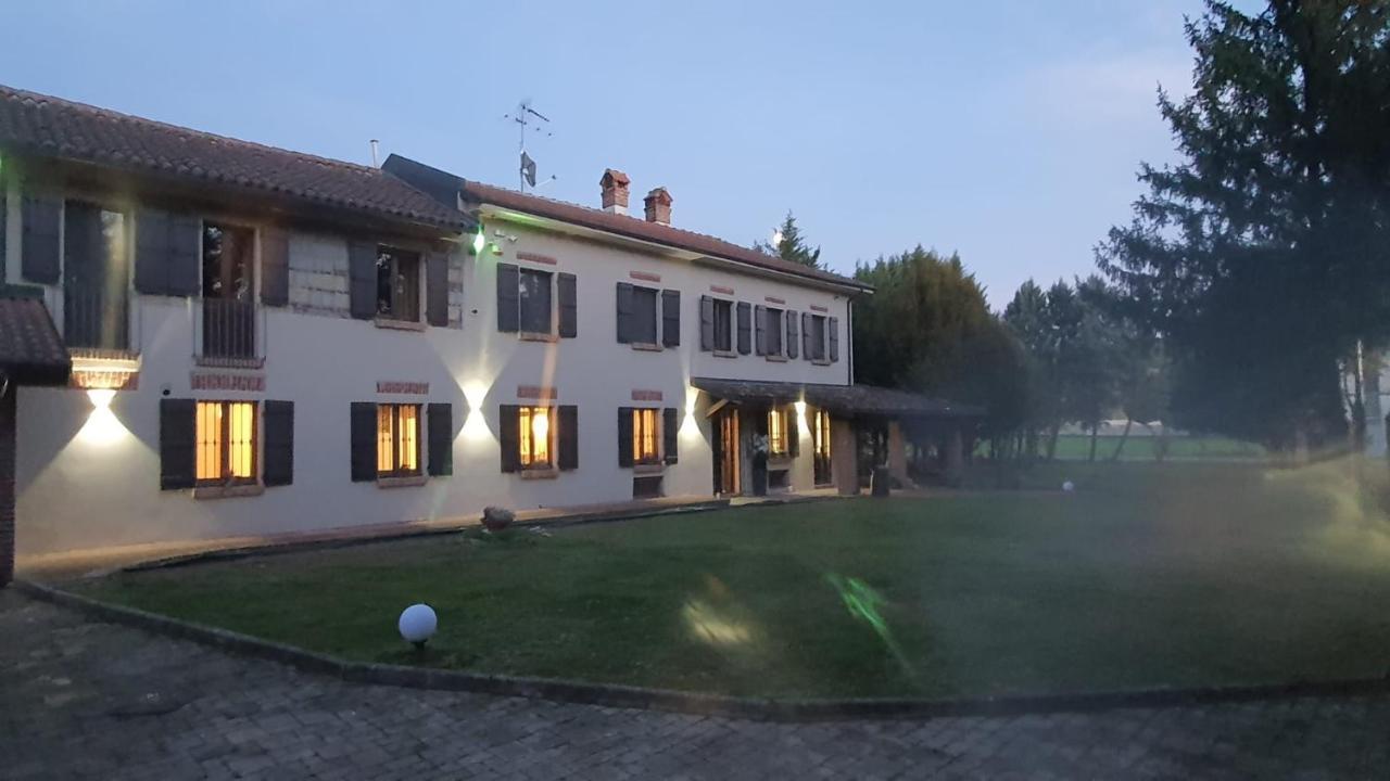 Il Basin Bed & Breakfast Calliano  Exterior photo